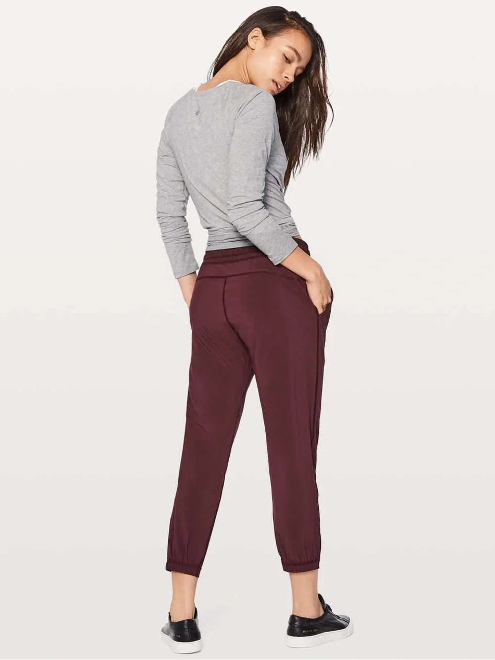 Lululemon Namaskar Crop Garnet Women’s 4 Swift Ultra Light Yoga 24” Stretch